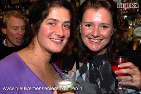 Maandelijkse borrel met 150 nieuwe mensen in Amsterdam