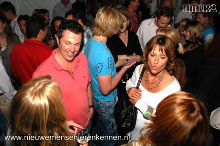 Maandelijkse NMLK De Borrel in Utrecht met 150 nieuwe mensen.