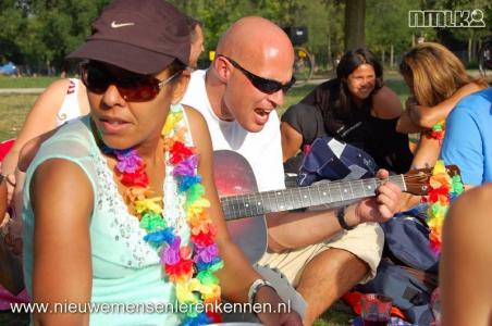 Met meer dan 100 nieuwe mensen BBQ en in het Vondelpark!