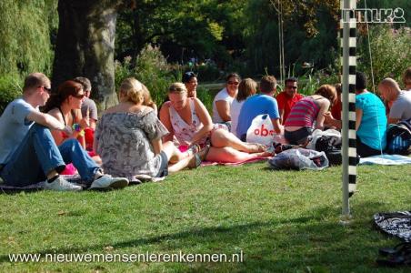 Met meer dan 100 nieuwe mensen BBQ en in het Vondelpark!