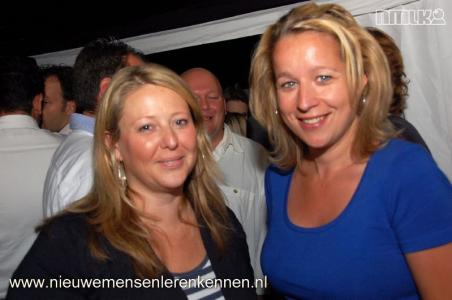 Maandelijkse NMLK De Borrel in Utrecht met 150 nieuwe mensen.
