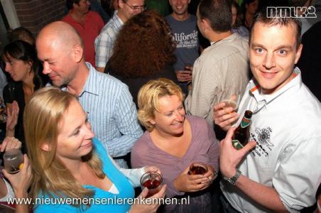 Maandelijkse NMLK De Borrel in Utrecht met 150 nieuwe mensen.
