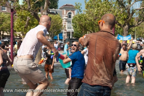 NMLK Splashmob (watergevecht) Amsterdam