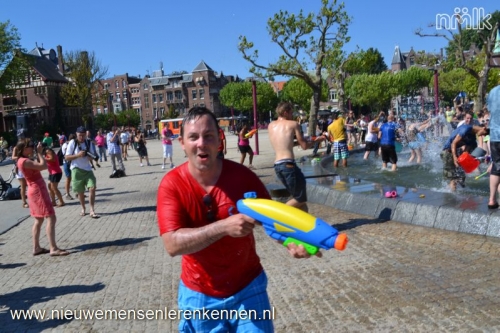 NMLK Splashmob (watergevecht) Amsterdam