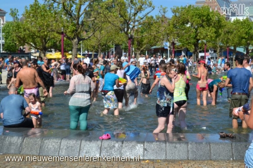 NMLK Splashmob (watergevecht) Amsterdam