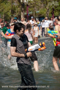 NMLK Splashmob (watergevecht) Amsterdam