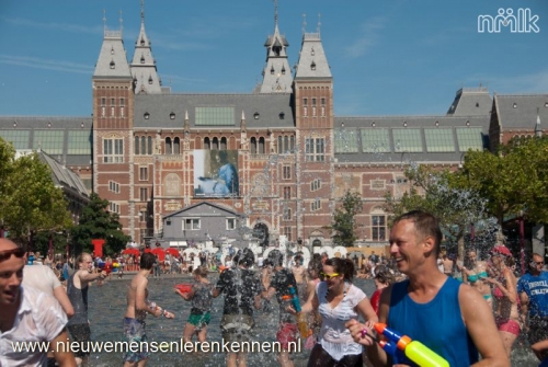 NMLK Splashmob (watergevecht) Amsterdam