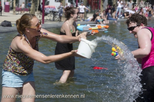 NMLK Splashmob (watergevecht) Amsterdam